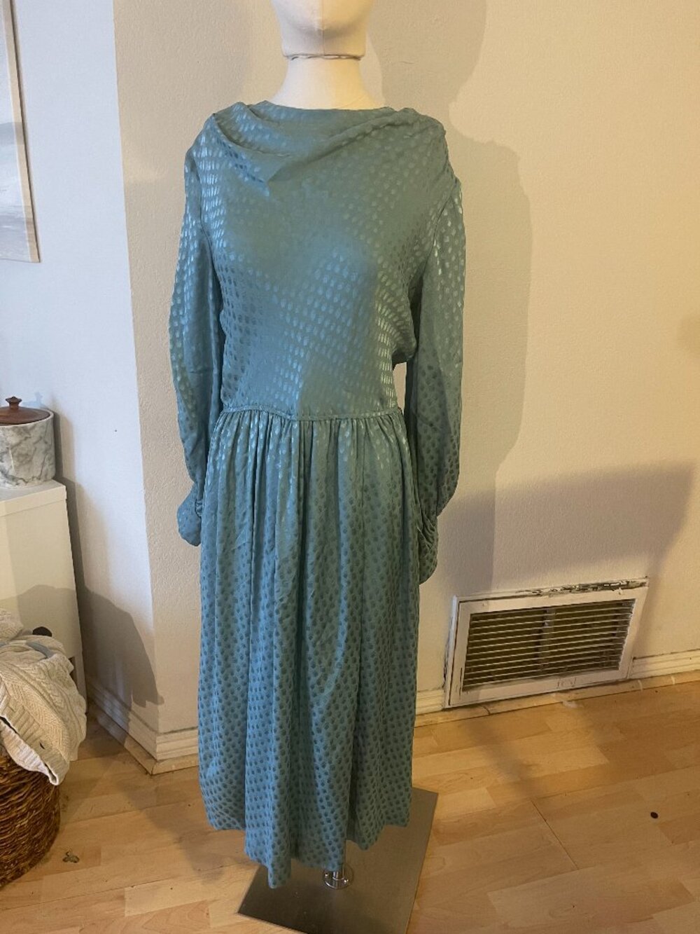 Vtg Adrian-Avery 100% silk size 8 blue dress 80s classic elegant chic